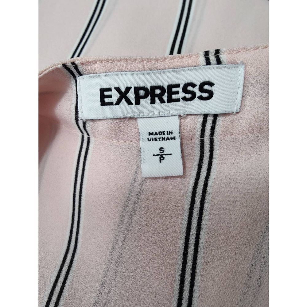 Express Blouse   - Picture 4 of 4